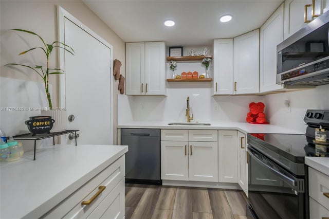 5 of 31 - 12500 Ne 15th Ave 405, North Miami, FL