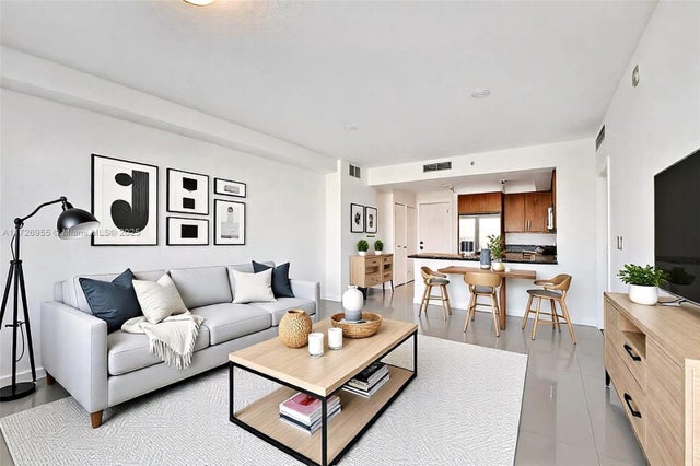 3 of 70 - 1830 Radius Dr 609, Hollywood, FL