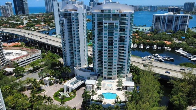 19400 Turnberry Way 412, Aventura