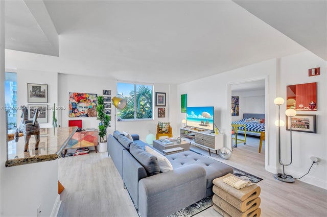 2 of 20 - 1621 Bay Rd 508, Miami Beach, FL