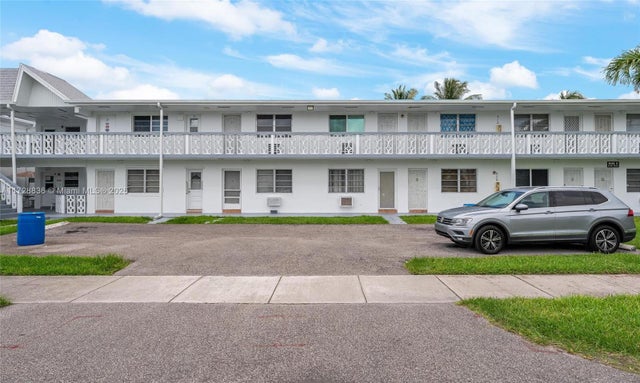 1 of 25 - 50 Nw 204th St H7, Miami Gardens, FL