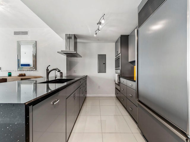 2 of 24 - 495 Brickell Ave 5203, Miami, FL