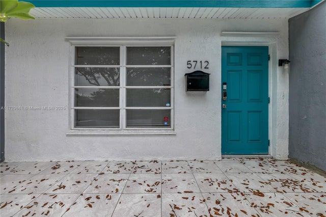 3 of 24 - 5712 Monroe St, Hollywood, FL