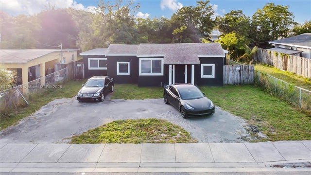 2 of 58 - 649 Nw 24th Ave, Fort Lauderdale, FL