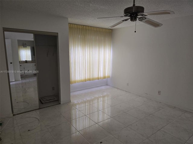 4 of 8 - 3551 Inverrary Dr 201, Lauderhill, FL