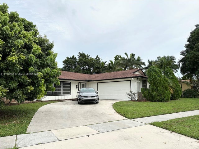 1 of 17 - 1156 Block Island Rd, Wellington, FL