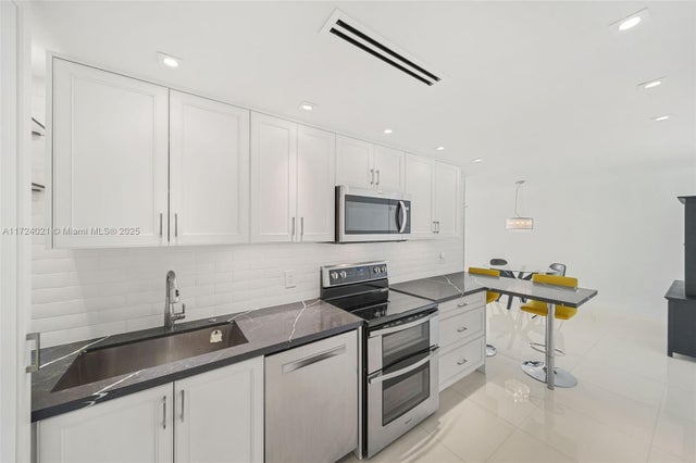 3 of 25 - 6770 Indian Creek Dr 6l, Miami Beach, FL
