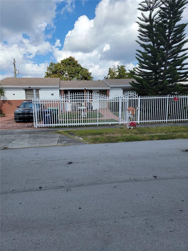 2 of 8 - N/A, Miami Gardens, FL
