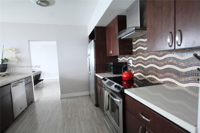 3 of 18 - 5445 Collins Ave Ts1, Miami Beach, FL