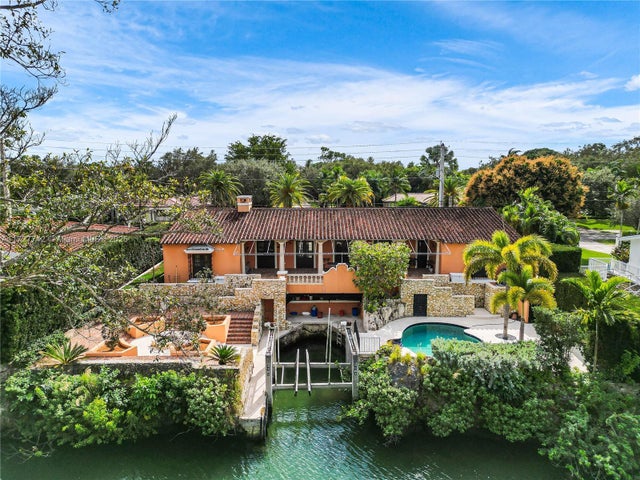 1 of 51 - 1181 S Alhambra Cir, Coral Gables, FL