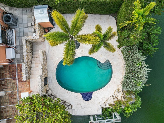 2 of 51 - 1181 S Alhambra Cir, Coral Gables, FL