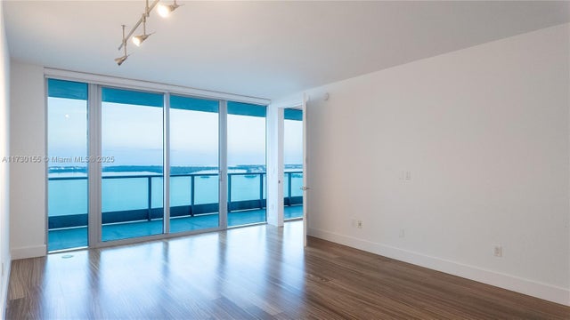 5 of 15 - 1331 Brickell Bay Dr 3307, Miami, FL