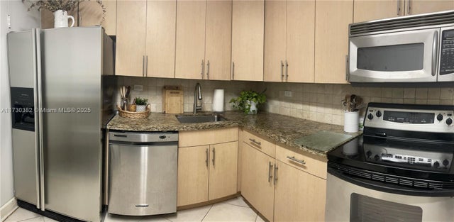 1 of 9 - 5555 Collins Ave 6t, Miami Beach, FL