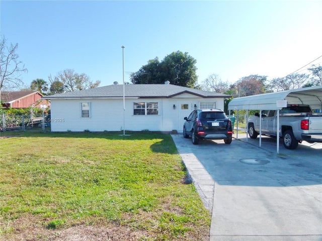 2 of 51 - 4034 Se 29th Court, Okeechobee, FL