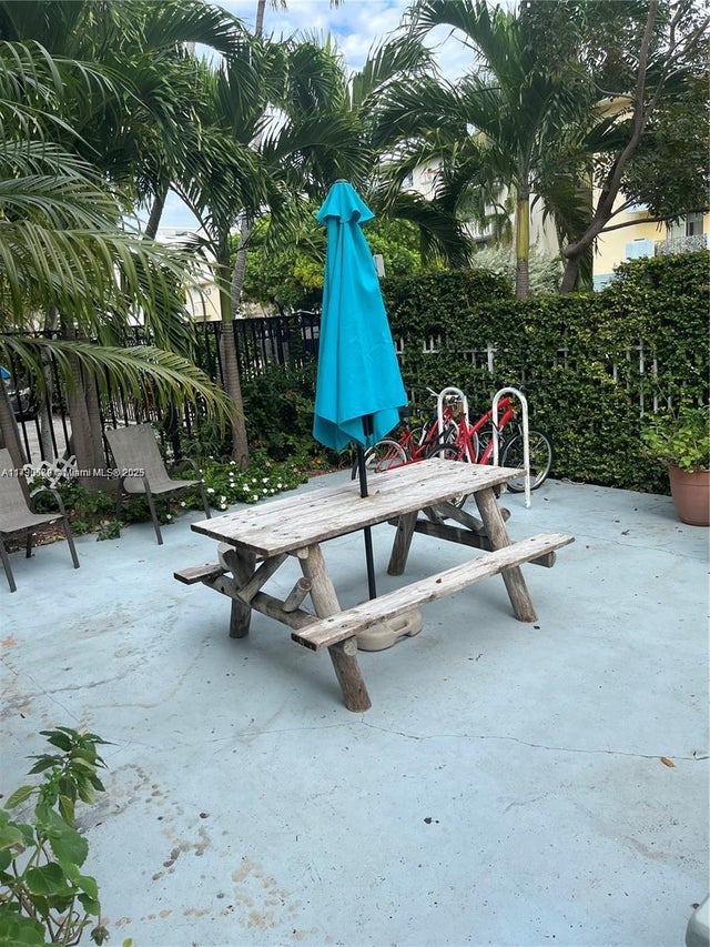 5 of 5 - 900 Jefferson Ave 2, Miami Beach, FL