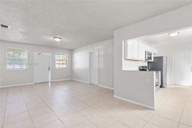 3 of 12 - 11470 Sw 199th St, Miami, FL