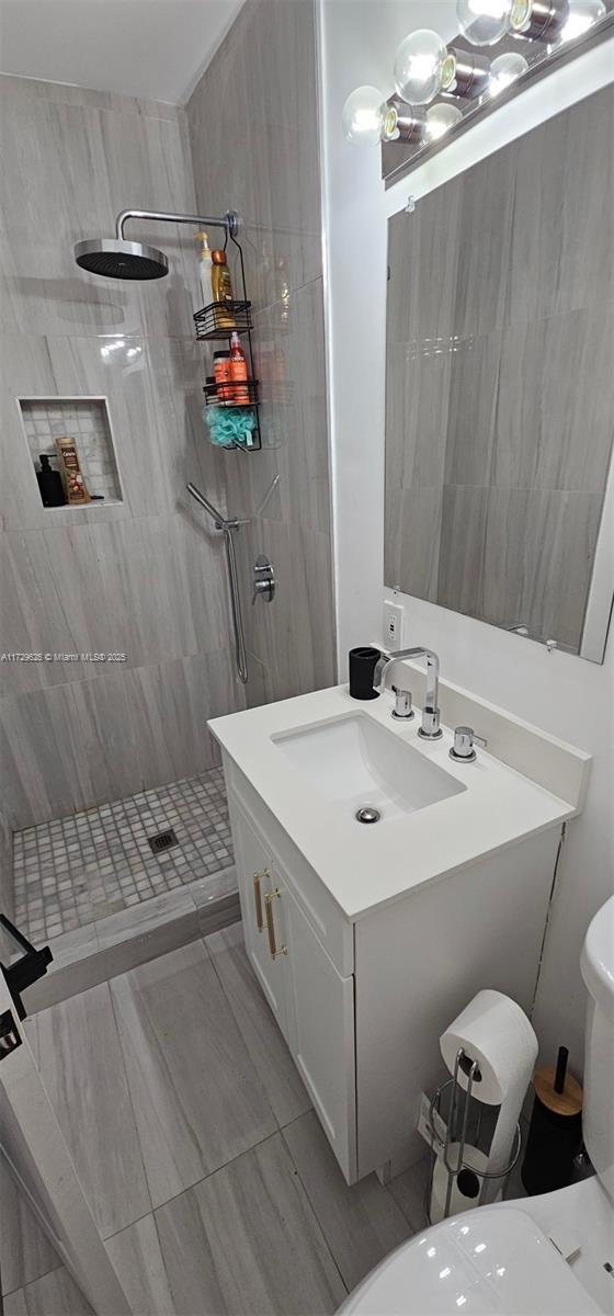 3 of 8 - 11880 Sw 185th St, Miami, FL