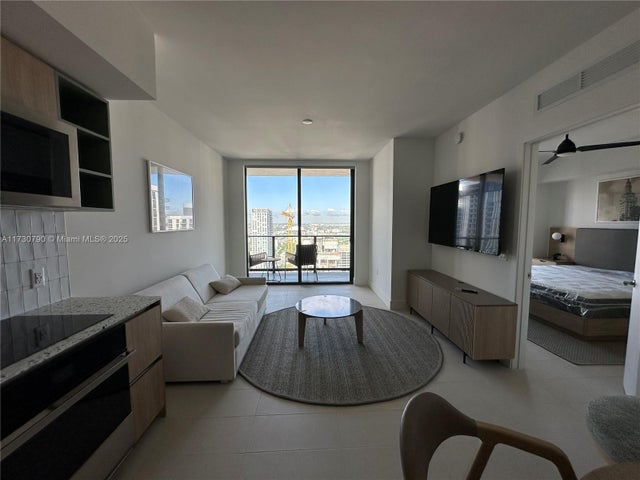 2 of 19 - 601 Ne 1st Ave 3704, Miami, FL