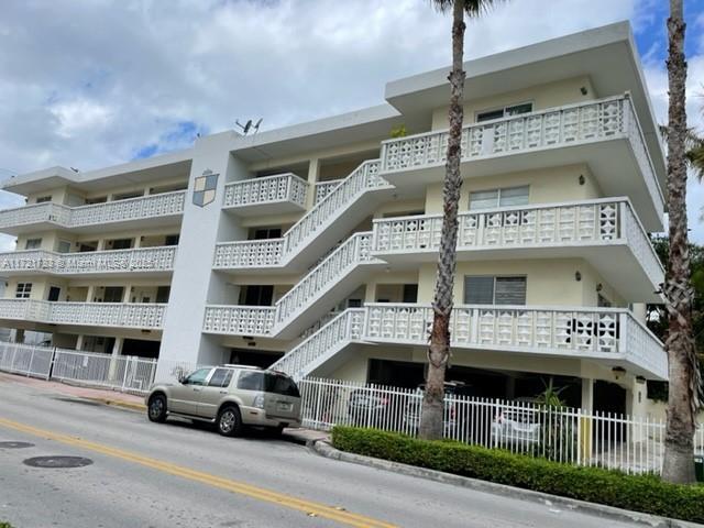 1 of 8 - 900 Euclid Ave 6, Miami Beach, FL