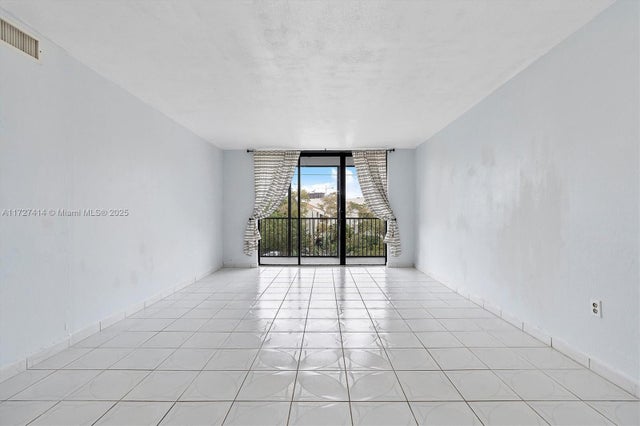 4 of 24 - 2500 Ne 135th St B206, North Miami, FL