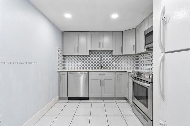 5 of 24 - 2500 Ne 135th St B206, North Miami, FL