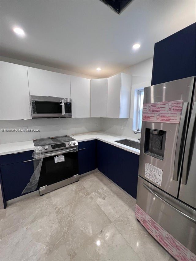 4 of 15 - 2114 Plunkett St, Hollywood, FL