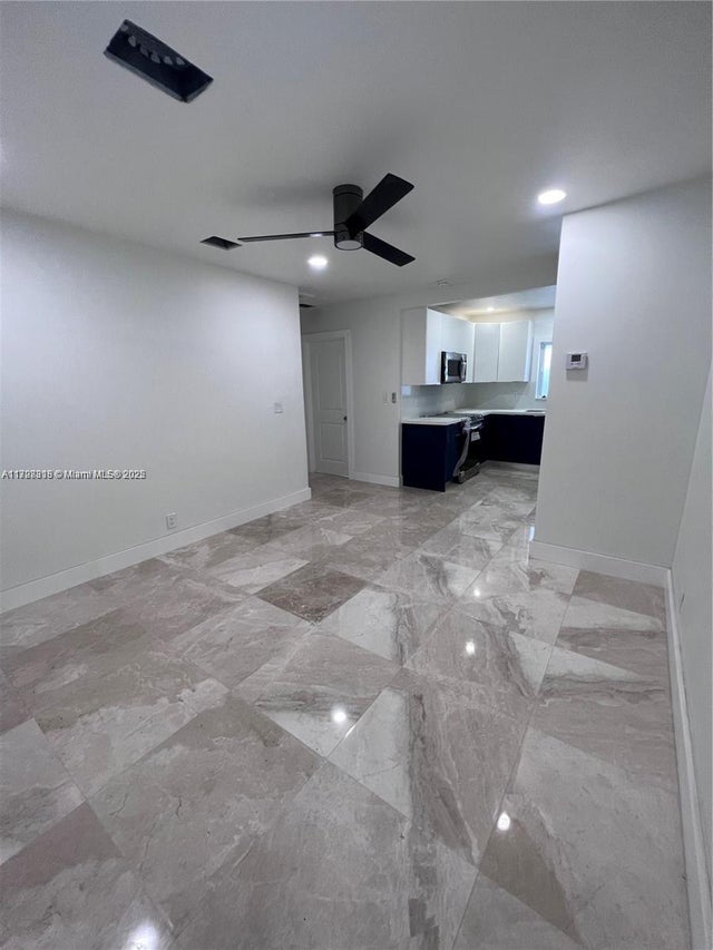5 of 15 - 2114 Plunkett St, Hollywood, FL