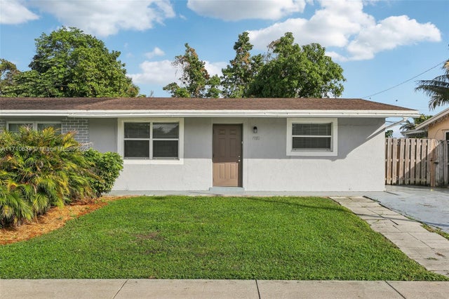 1 of 31 - 1932 Sw 69th Ave, North Lauderdale, FL