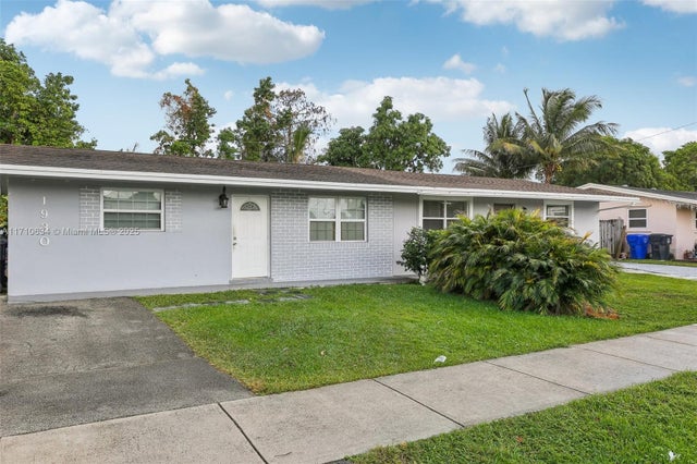 5 of 31 - 1932 Sw 69th Ave, North Lauderdale, FL