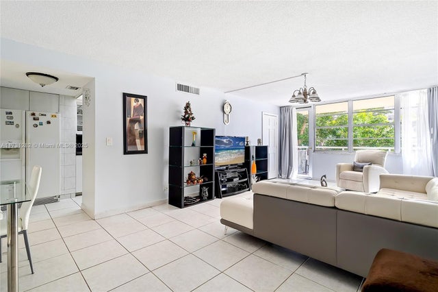 1 of 69 - 251 174 107, Sunny Isles Beach, FL