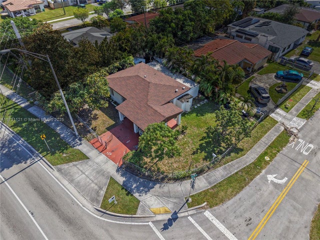 2 of 18 - 2100 Ne 185th St, North Miami Beach, FL