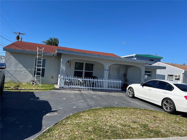 1 of 46 - 720 Nw 30th Ave, Miami, FL