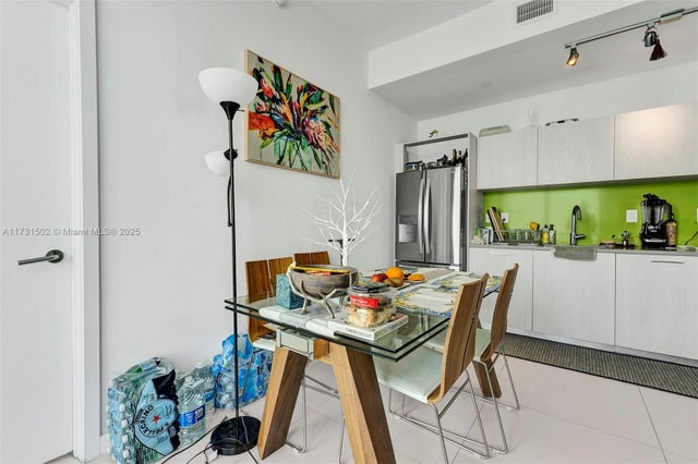 4 of 37 - 501 Ne 31 4305, Miami, FL