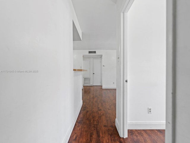 4 of 21 - 15315 Sw 106th Ter 423, Miami, FL