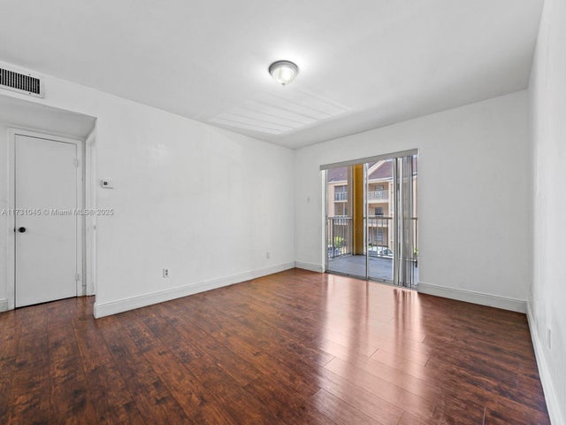 5 of 21 - 15315 Sw 106th Ter 423, Miami, FL