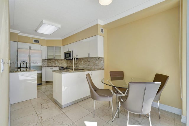 2 of 47 - 3370 Hidden Bay Dr 910, Aventura, FL