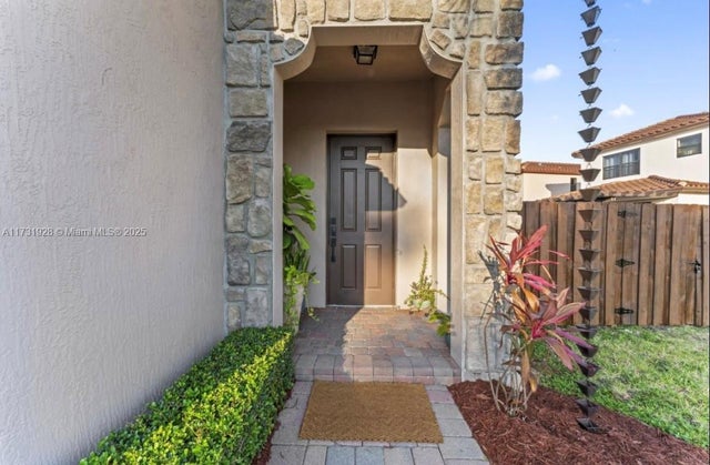 3 of 41 - 139 Ne 37th Rd, Homestead, FL