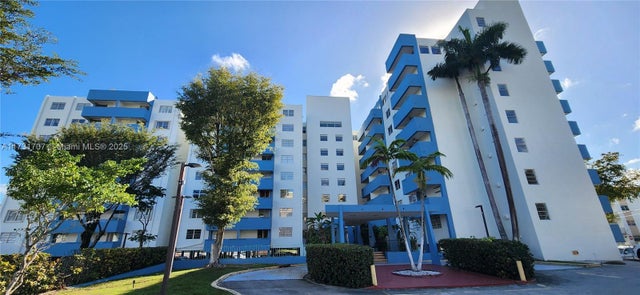 1 of 6 - 5050 Nw 7th St 210, Miami, FL