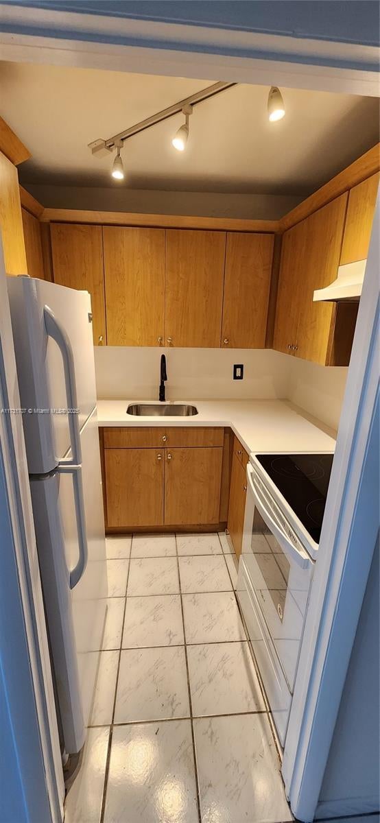 2 of 6 - 5050 Nw 7th St 210, Miami, FL