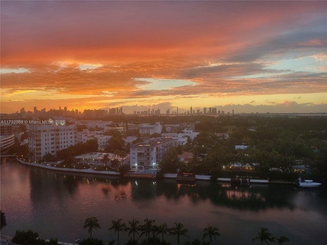 1 of 34 - 2555 Collins Ave 1508, Miami Beach, FL