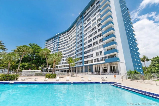 1 of 13 - 7441 Wayne Ave 2h, Miami Beach, FL