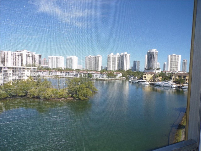 2 of 52 - 3030 Marcos Dr T601, Aventura, FL
