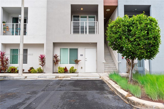1 of 28 - 2555 Ne 193rd St 2102, Miami, FL