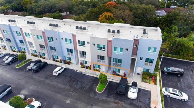 3 of 28 - 2555 Ne 193rd St 2102, Miami, FL