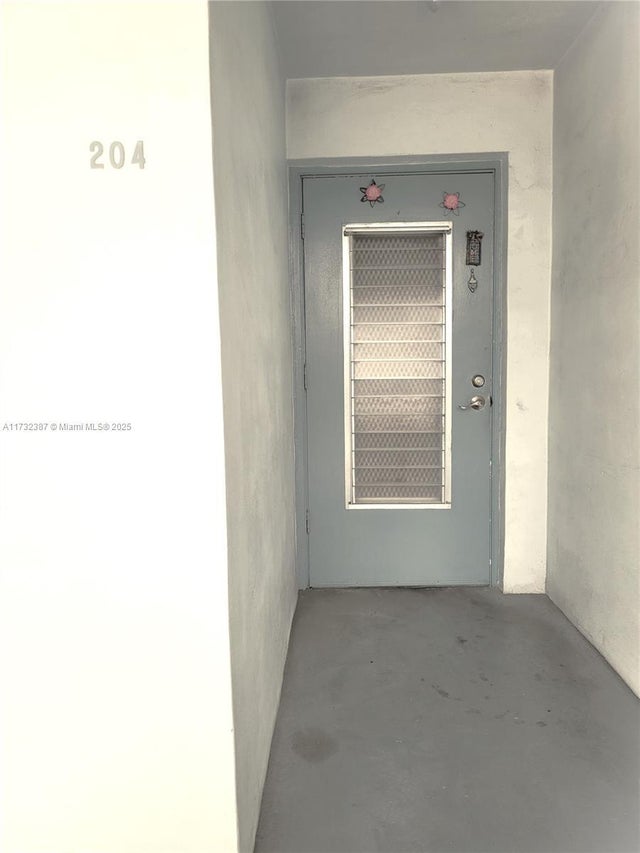 2 of 12 - 1400 Tallwood Ave 204, Hollywood, FL