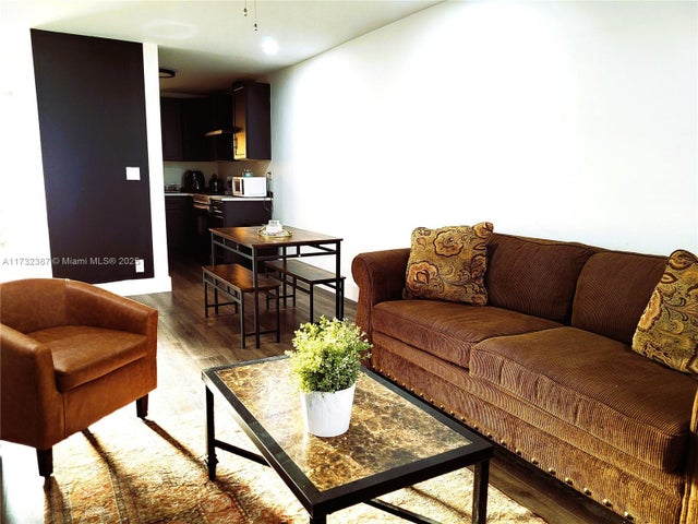4 of 12 - 1400 Tallwood Ave 204, Hollywood, FL
