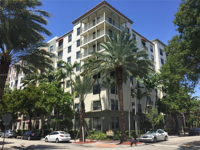 1 of 19 - 1919 Van Buren St 104a, Hollywood, FL