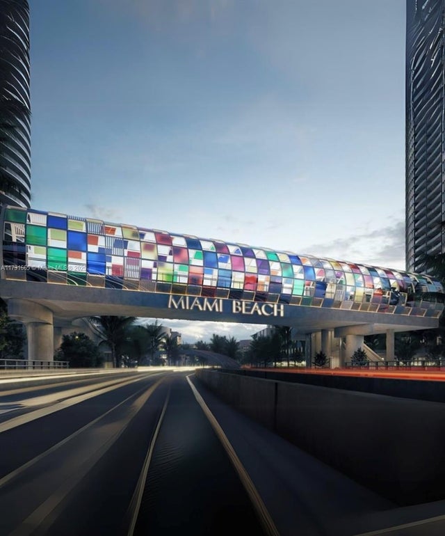4 of 35 - 500 Alton 1208, Miami Beach, FL