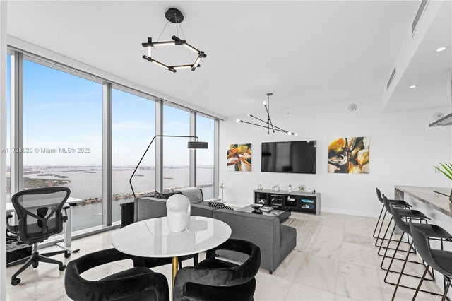 700 Ne 26th Ter 4906, Miami