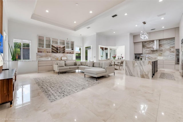 4 of 18 - 7780 Sw 110th St, Pinecrest, FL